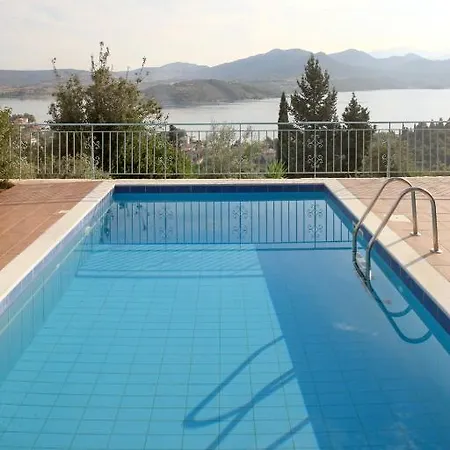 Esperides Villas Lefkada City